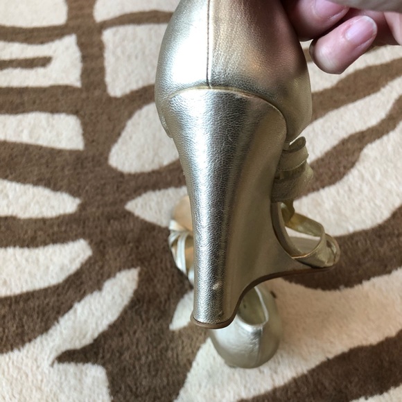 Sigerson Morrison gold open toe wedge - Picture 3 of 6